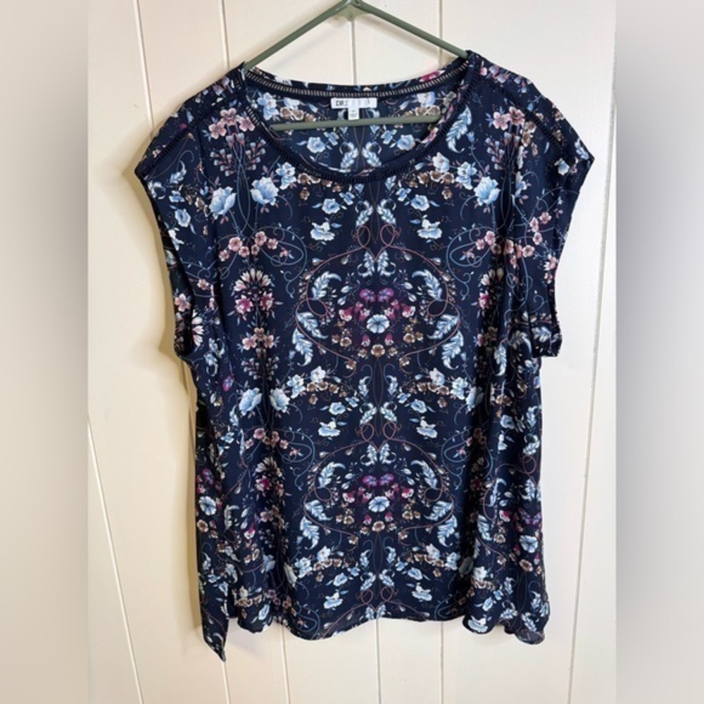 Daniel Rainn (DR2) V-Neck Cap Sleeve Blouse 3X